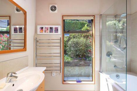 Photo of property in 2 The Cliffs, Britannia Heights, Nelson, 7010