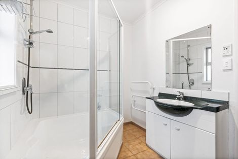 Photo of property in 120a Taylor Street, Blockhouse Bay, Auckland, 0600