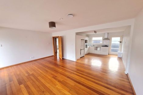 Photo of property in 1/28 Aikmans Road, Merivale, Christchurch, 8014