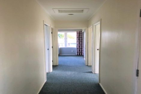 Photo of property in 42 Durham Street, Te Atatu Peninsula, Auckland, 0610