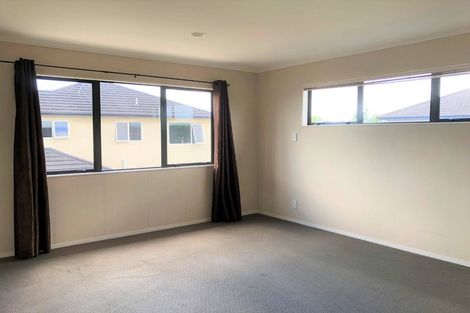 Photo of property in 20 Fergy Crescent, Wattle Downs, Auckland, 2103