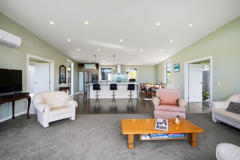 Photo of property in 69 Cemetery Road, Te Arai, Wellsford, 0975