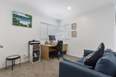 Photo of property in 14a Millbrook Road, Henderson, Auckland, 0612