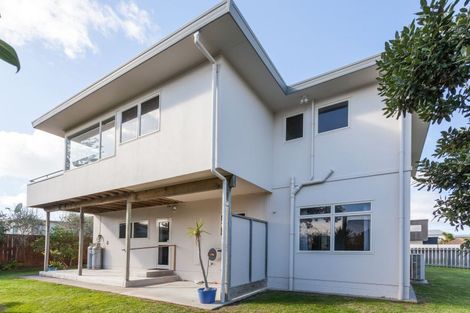 Photo of property in 102 Saint Patricks Row, Whangamata, 3620