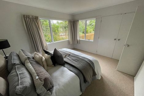 Photo of property in 22 Kayeleen Place, Cockle Bay, Auckland, 2014