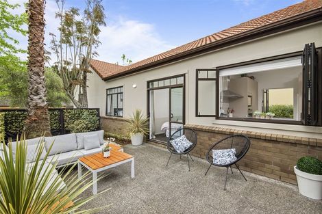 Photo of property in 1 Pepperdine Place, Albany, Auckland, 0632