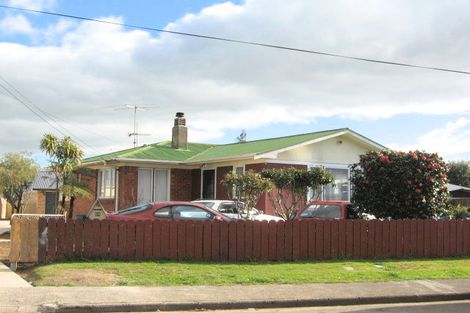 Photo of property in 29 Sutton Crescent, Papakura, 2110