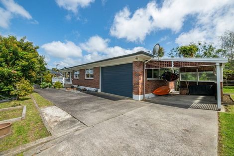 Photo of property in 40 Divich Avenue, Te Atatu South, Auckland, 0610