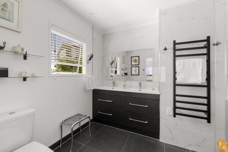 Photo of property in 13 English Bay Road, Opua, 0200