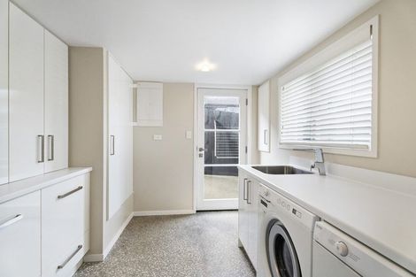 Photo of property in 55 Seaview Road, Castor Bay, Auckland, 0620