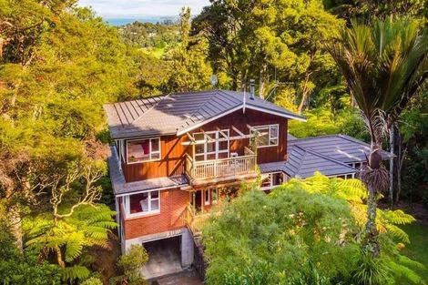 Photo of property in 3 Ngaio Road, Titirangi, Auckland, 0604