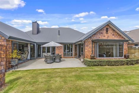 Photo of property in 28 Bottle Lake Drive, Parklands, Christchurch, 8083