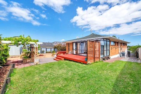 Photo of property in 223 Glamorgan Drive, Torbay, Auckland, 0630