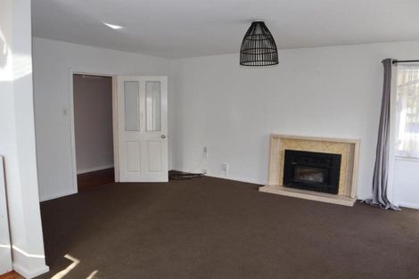 Photo of property in 338 Memorial Avenue, Burnside, Christchurch, 8053