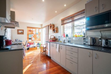 Photo of property in 1 Tyndall Street, Palmerston North, 4414