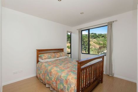 Photo of property in 17 Law Lane, Mount Pleasant, Christchurch, 8081