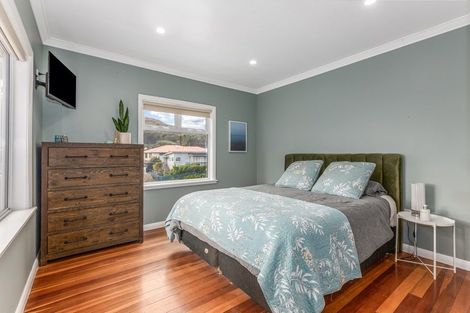 Photo of property in 3 Bell Street, Tawa, Wellington, 5028