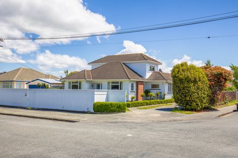 Photo of property in 50 Aorangi Road, Bryndwr, Christchurch, 8053
