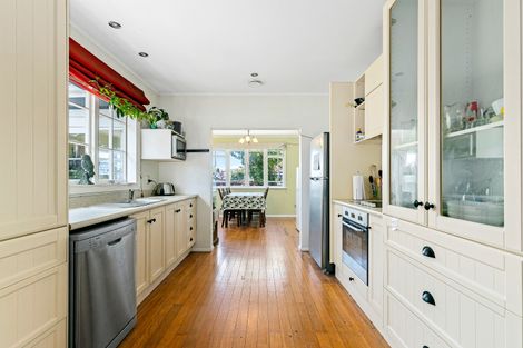 Photo of property in 50 Aorangi Road, Bryndwr, Christchurch, 8053