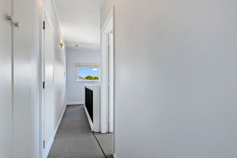 Photo of property in 50 Aorangi Road, Bryndwr, Christchurch, 8053