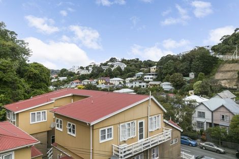 Photo of property in 146f Aro Street, Aro Valley, Wellington, 6021