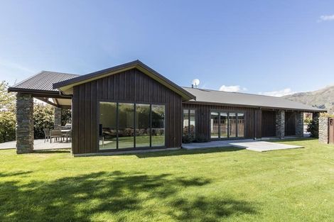 Photo of property in 14 Lansdown Street, Wanaka, 9305