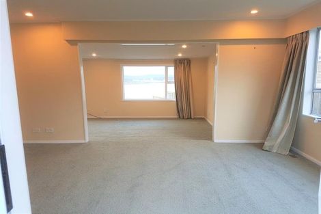 Photo of property in 30 Inlet View, Titahi Bay, Porirua, 5022