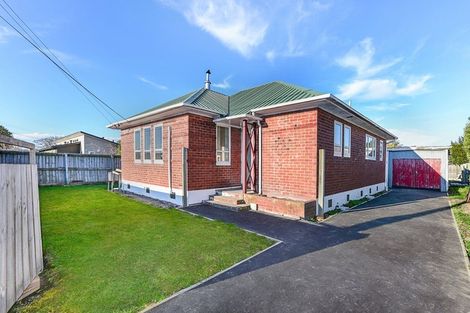 Photo of property in 17 Hopkins Street, Woolston, Christchurch, 8023