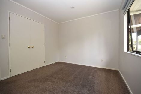 Photo of property in 4 Glen Close, Glen Eden, Auckland, 0602