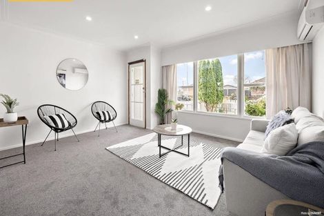 Photo of property in 2/129 Wallace Road, Papatoetoe, Auckland, 2025