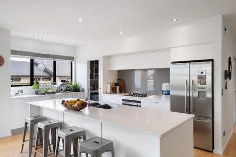 Photo of property in 9 Centre Crescent, Wanaka, 9305