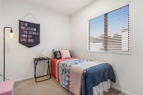 Photo of property in 64a Rosewarne Crescent, Glendene, Auckland, 0602