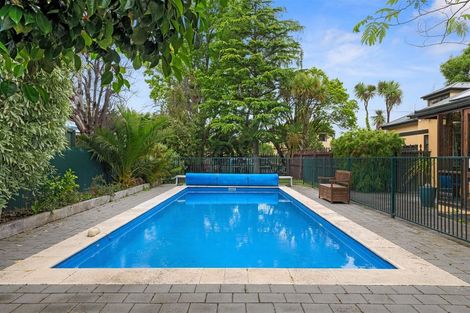 Photo of property in 6 Elmwood Road, Strowan, Christchurch, 8052