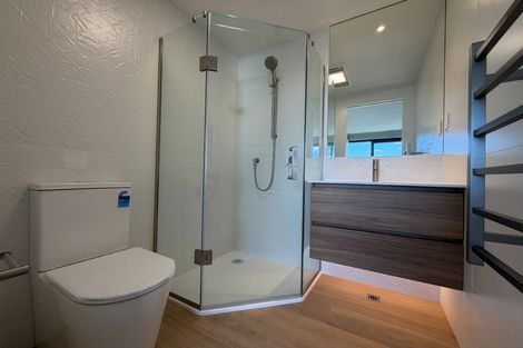 Photo of property in 4/139 Tirimoana Road, Te Atatu South, Auckland, 0602