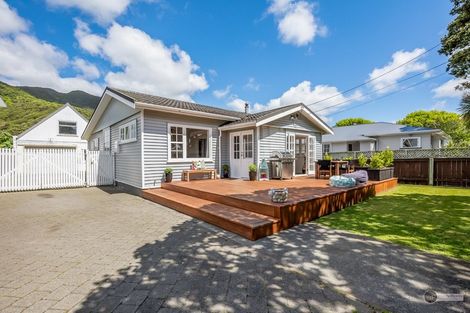 Photo of property in 8 Bauchop Road, Waterloo, Lower Hutt, 5011