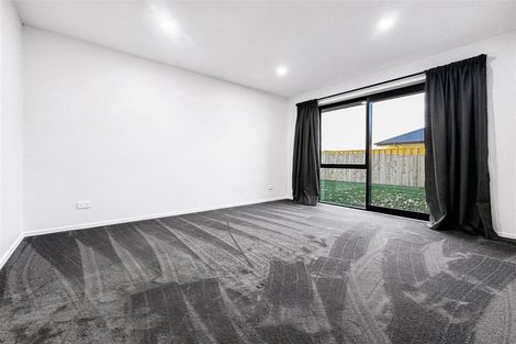 Photo of property in 27 Crossley Avenue, Woodend, 7610