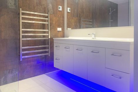 Photo of property in 18 Dorset Street, Picton, 7220