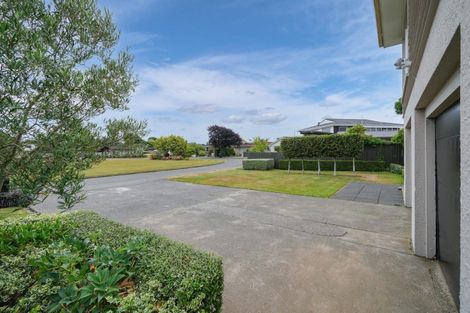 Photo of property in 22 Cruickshank Crescent, Rosedale, Invercargill, 9810