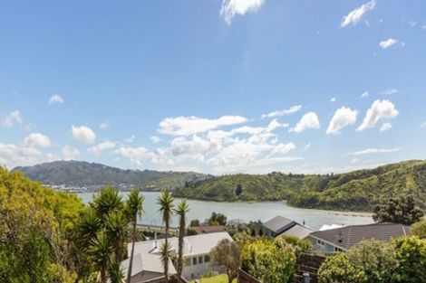 Photo of property in 7 Forth Place, Papakowhai, Porirua, 5024