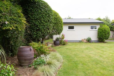 Photo of property in 3 Chamberlain Street, Dannevirke, 4930