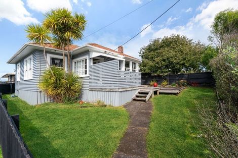 Photo of property in 140 Titirangi Road, New Lynn, Auckland, 0600