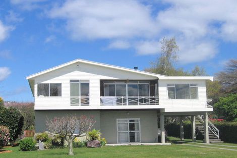 Photo of property in 12 Mapou Road, Rainbow Point, Taupo, 3330