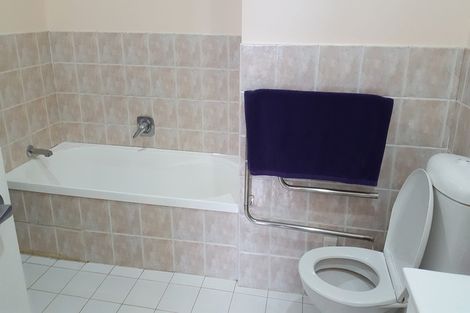 Photo of property in Maddison Apartments, 3/6a Queen Street, Palmerston North, 4410