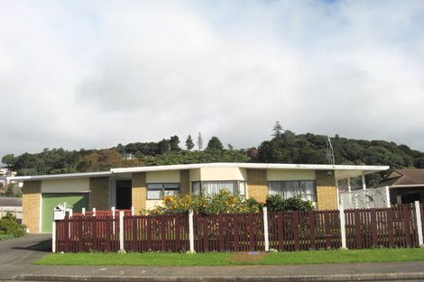 Photo of property in 8a Carr Street, Te Kamo, Whangarei, 0112