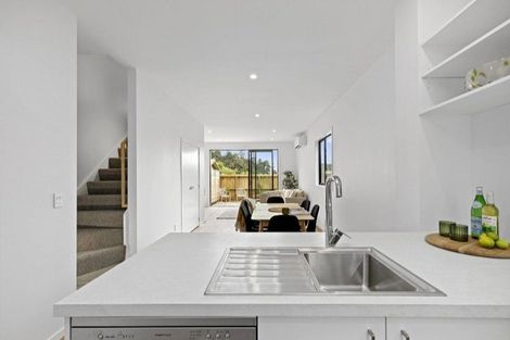 Photo of property in 9/33 Raukawa Street, Stokes Valley, Lower Hutt, 5019