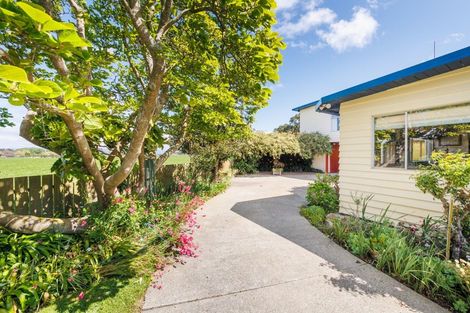 Photo of property in 109 Skerman Line, Newbury, Palmerston North, 4478