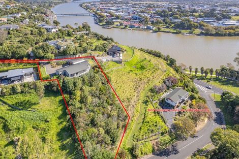 Photo of property in 1 Shakespeare Road, Bastia Hill, Whanganui, 4500