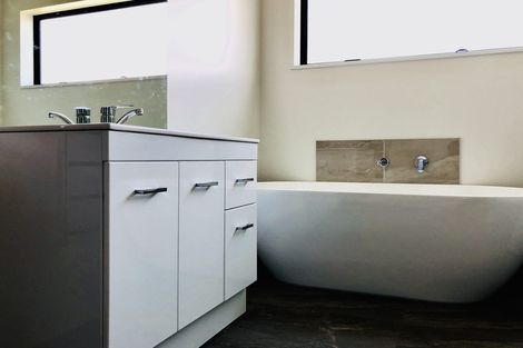 Photo of property in 2 Snowlea Place, West Melton, 7618