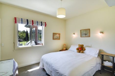 Photo of property in 27 Onslow Road, Lake Hayes, Queenstown, 9304