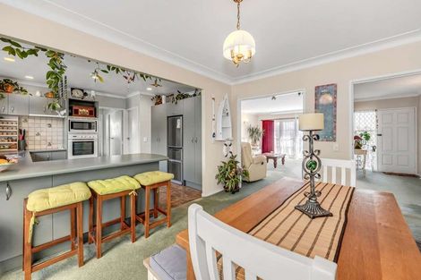 Photo of property in 11 Fratley Avenue, Farm Cove, Auckland, 2012